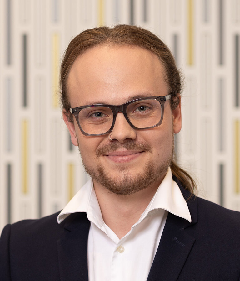 Kevin_Schoenknecht_Hoerakustiker.jpg