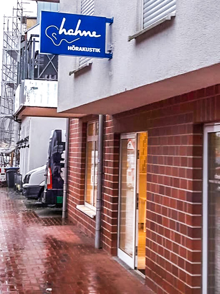hoerakustik_kirchellen_aussenansicht.jpg